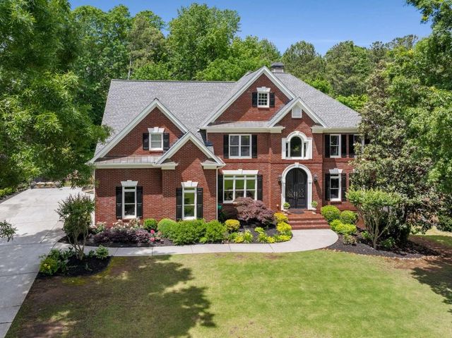 10410 High Falls Cir, Johns Creek, GA 30022