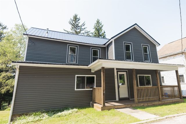 117 E  Oak St, Titusville, PA 16354