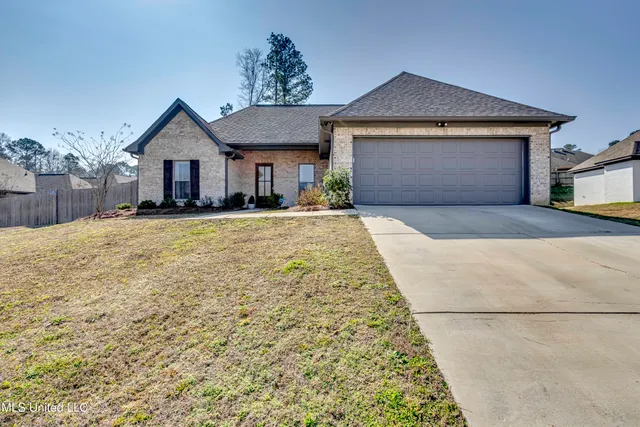 503 Arden Dr, Pearl, MS 39208