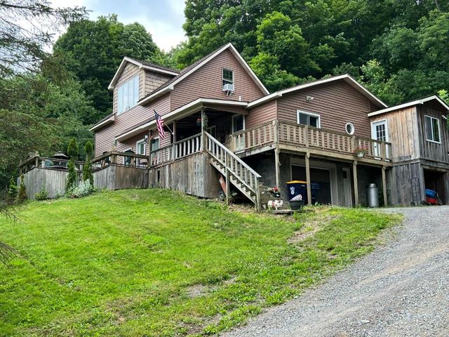 10041 US Highway 20, West Winfield, NY 13491