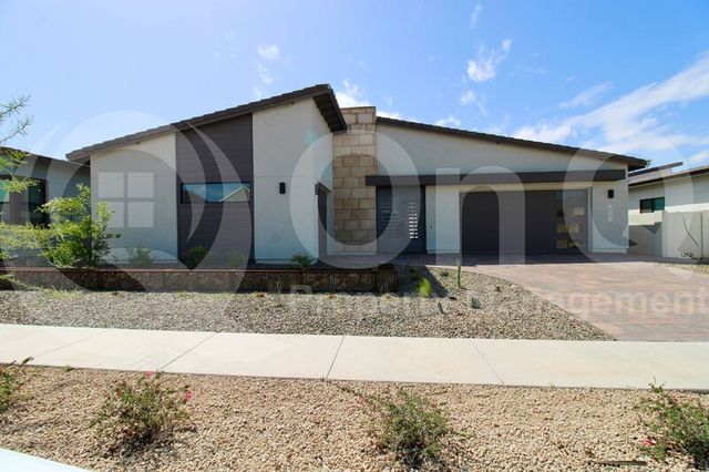 813 E  Corral Rd, Phoenix, AZ 85042