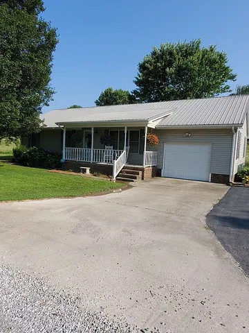 10 Fowler Rd, Marion, KY 42064