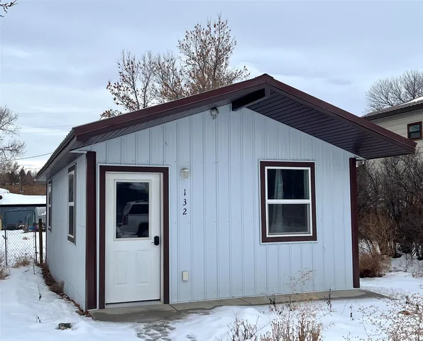 132 E  Richland Ave, Shelby, MT 59474
