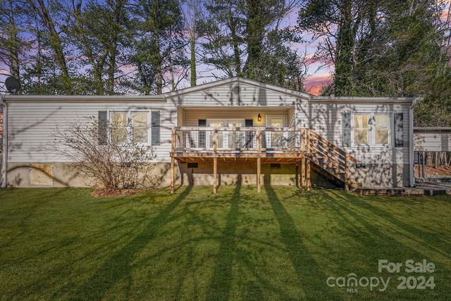 399 Patterson Rd, Hendersonville, NC 28739