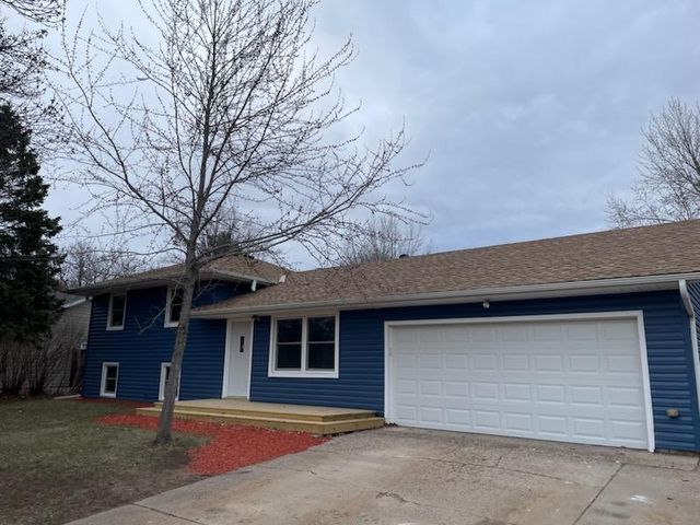 8679 Ironwood Ave S, Cottage Grove, MN 55016
