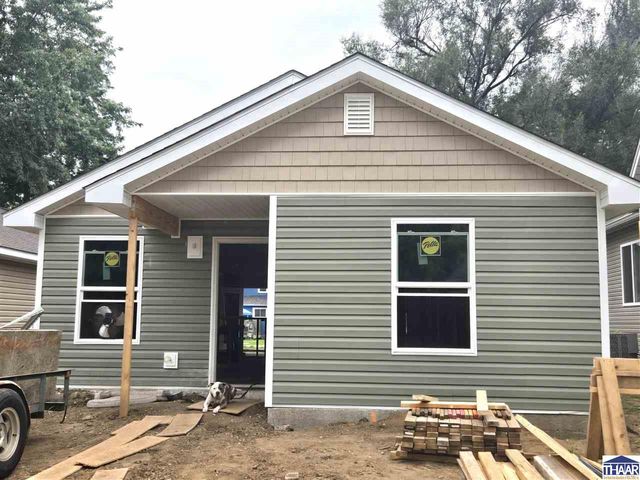 75 S  18th St, Terre Haute, IN 47807
