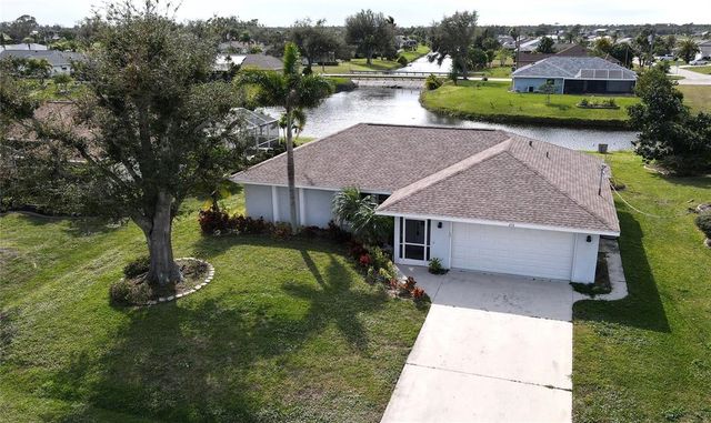 272 Mark Twain Ln, Rotonda West, FL 33947