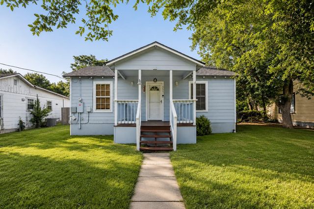 515 Wyeth St, Taylor, TX 76574