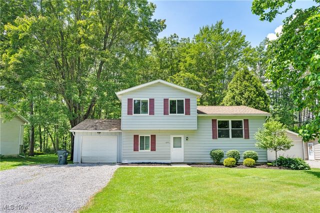 1357 Elberon Ave, Salem, OH 44460