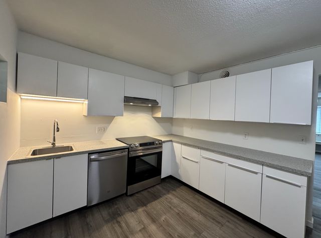 323 N  Lincoln Ave #6, Niles, MI 49120