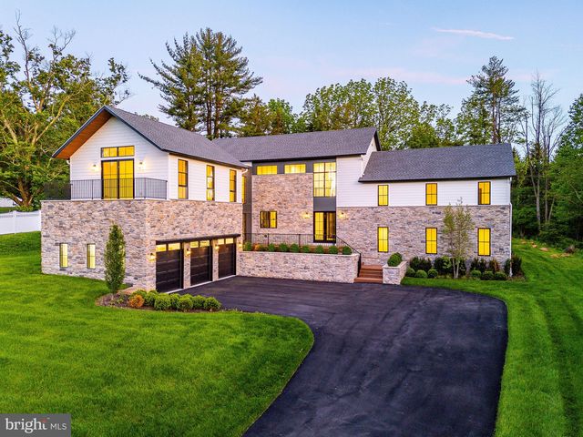 918 Ethan Allen Rd, Berwyn, PA 19312
