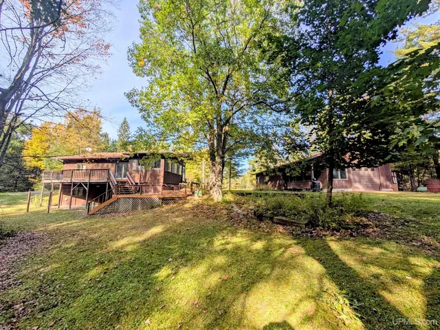 N1537 Ball Rd, Vulcan, MI 49892