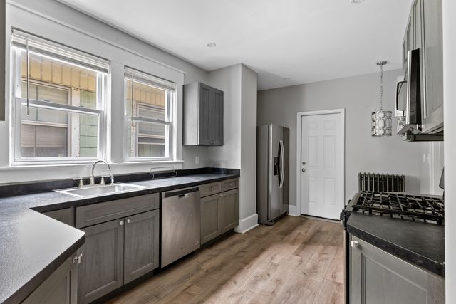 445 Morris St #1, Albany, NY 12208