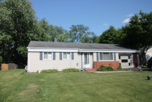 5525 Virginia Ave, Clarendon Hills, IL 60514