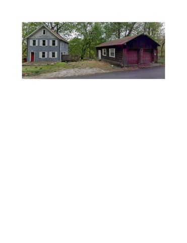 3968 Old Crompond Rd, Cortlandt Manor, NY 10567