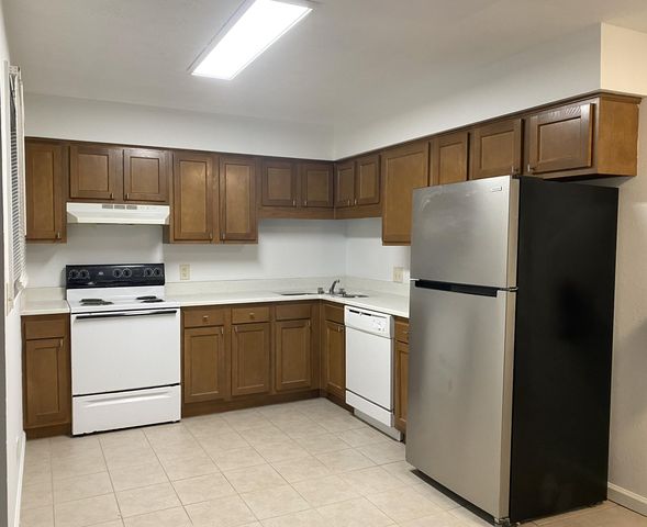 9085 N  Main St #3, Berrien Springs, MI 49103