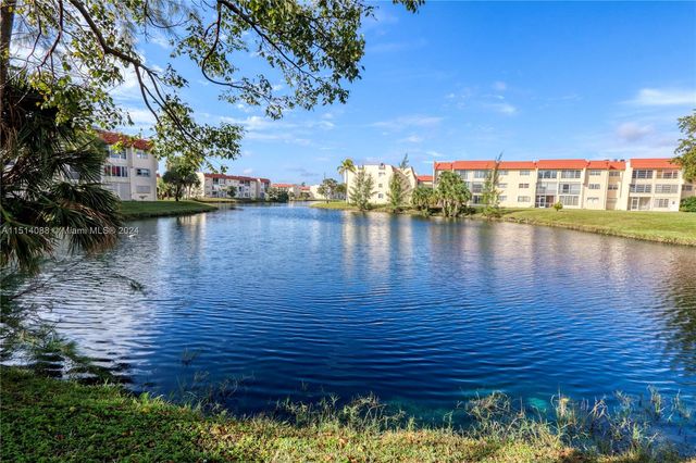 3071 E  Sunrise Lakes Dr   #203, Fort Lauderdale, FL 33322