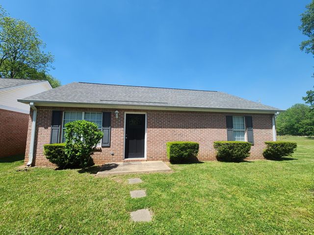 292 1st Ave #1A, Blue Springs, MS 38828