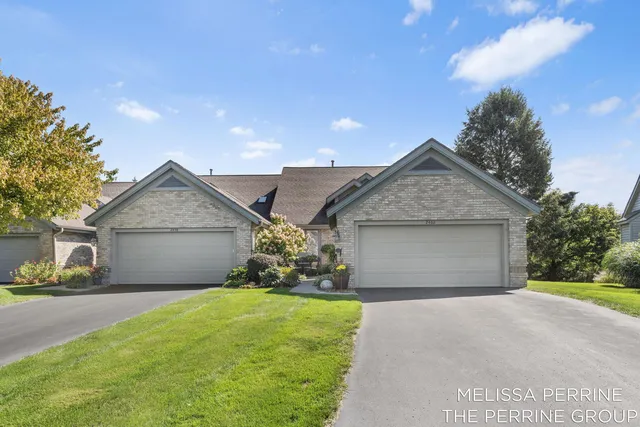 2462 Highridge Ln SE, Grand Rapids, MI 49546