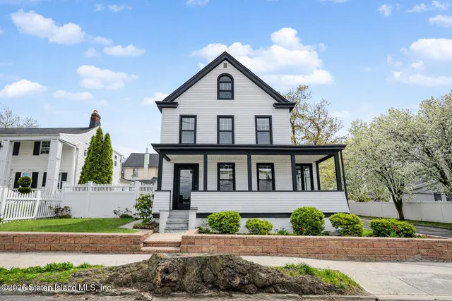 5396 Arthur Kill Rd, Staten Island, NY 10307