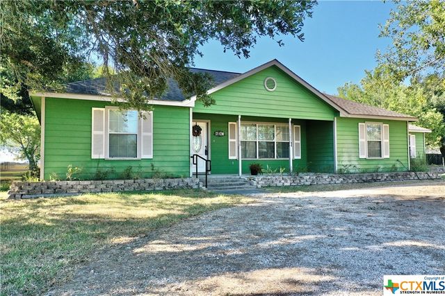 164 Russell Rd, Victoria, TX 77904