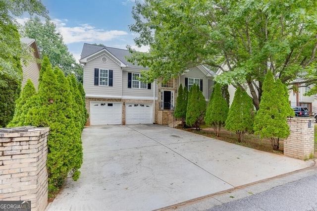 571 Oak Vista Ct, Lawrenceville, GA 30044
