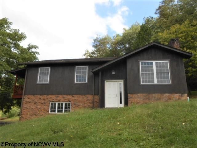 1043 Old Route 33 Rd   #33, Weston, WV 26452