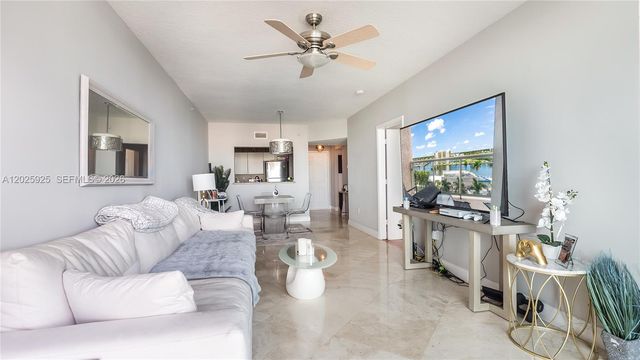 3020 NE 32nd Ave #716, Fort Lauderdale, FL 33308