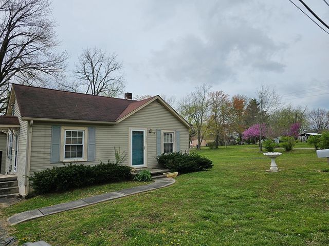 422 W  6th St, Cookeville, TN 38501