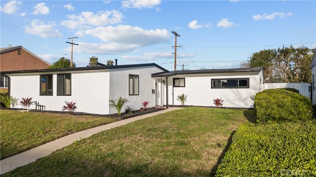 6250 Coldwater Canyon Ave, North Hollywood, CA 91606