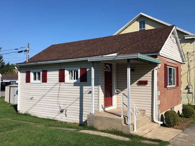 209 N  4th St, Wrightsville, PA 17368