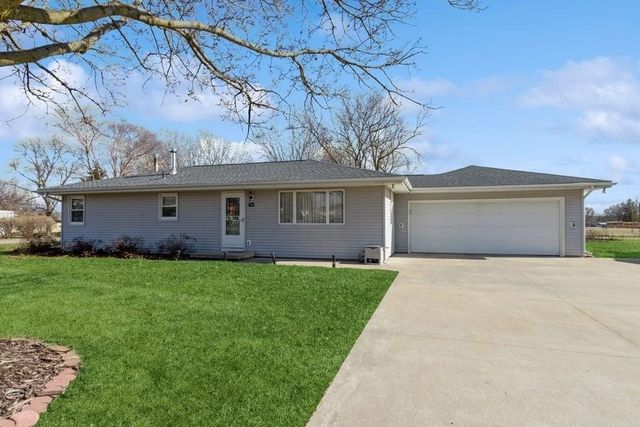 704 29th Ave, Amana, IA 52203