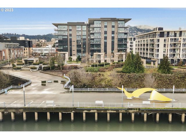 1830 NW Riverscape St #601, Portland, OR 97209