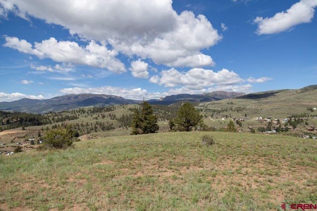 385 Cliff View Dr, Creede, CO 81130