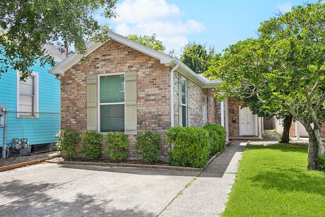 1830-1832 Burdette St, New Orleans, LA 70118