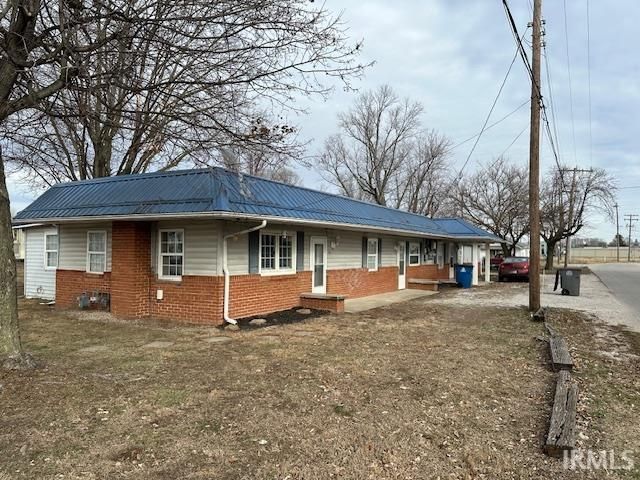 1405 S  15th St, Vincennes, IN 47591