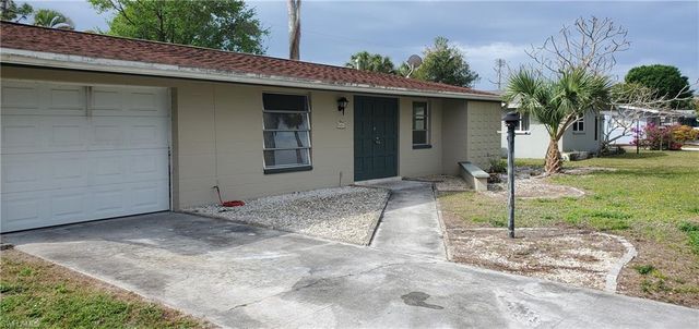 1454 Charles Rd, Fort Myers, FL 33919
