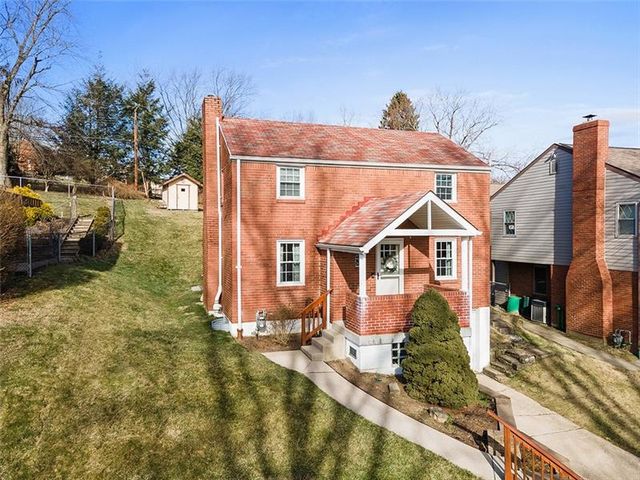 5296 Spring Valley Dr, Pittsburgh, PA 15236