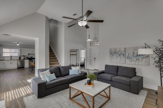 516 Maywood Ln #ID1056401P, Desoto, TX 75115