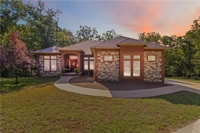 9721 E  Plentywood Rd, Bentonville, AR 72712