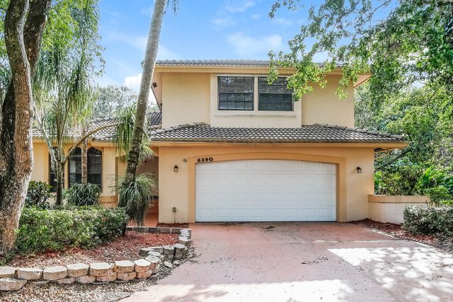 6390 NW 47th Ct, Pompano Beach, FL 33067