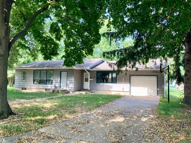 311 NW 3rd St, Pocahontas, IA 50574