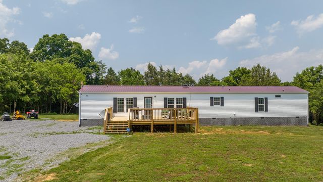 385 Midway Cir, Midway, TN 37809