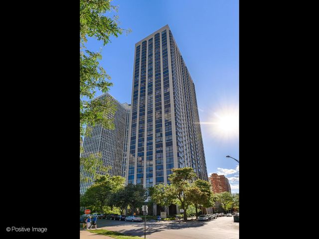 2650 N  Lakeview Ave #3802, Chicago, IL 60614