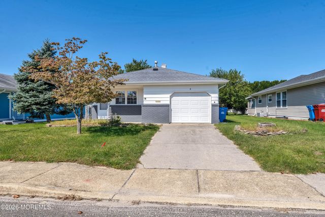 5 Kinsale Street, Toms River, NJ 08757