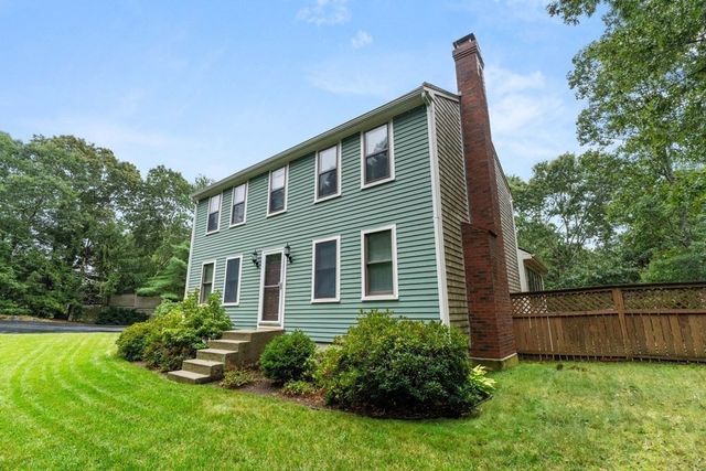 67 Seven Hills Rd, Plymouth, MA 02360
