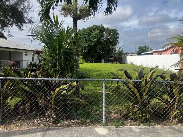 640 SW 12th Ave, Homestead, FL 33030