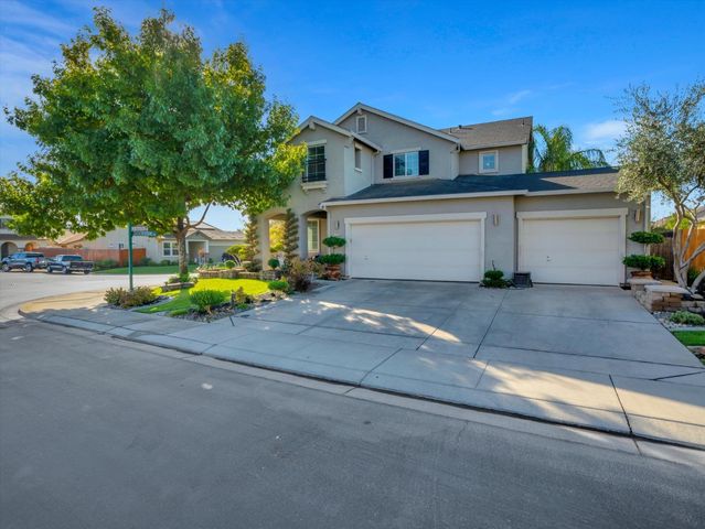 13316 Fountain Dr, Waterford, CA 95386