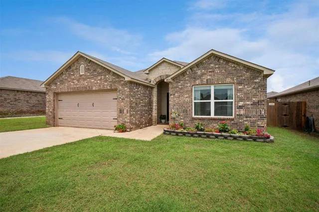 1826 E  Moore Ave, Stillwater, OK 74075
