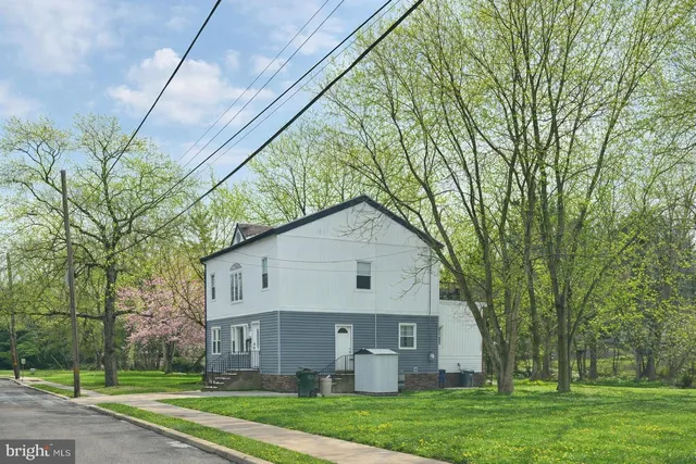 2972 Madison Ave, Abington, PA 19001